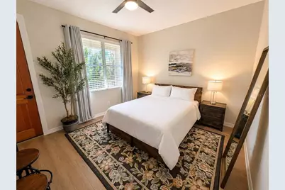 330 Lang Court N #1, Saint Petersburg, FL 33701 - Photo 4