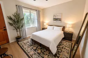 330 Lang Ct N, Saint Petersburg, FL 33701 - Photo 4