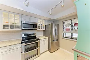 4412 Spicewood Dr, Bradenton, FL 34208 - Photo 2
