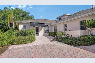 7025 N Serenoa Drive, Sarasota, FL 34241 - Photo 2