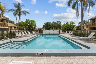 3037 Willow Green Drive #12, Sarasota, FL 34235 - Photo 2