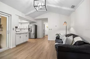 12481 Regency Ave, Seminole, FL 33772 - Photo 22