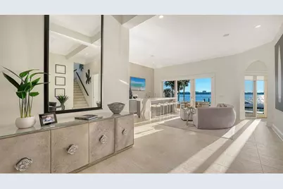 344 W Royal Flamingo Drive, Sarasota, FL 34236 - Photo 8