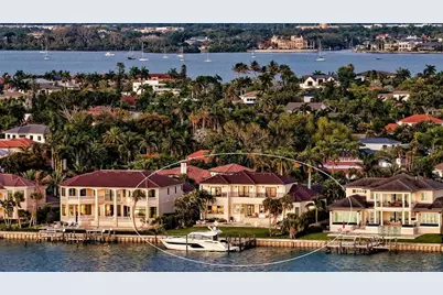 344 W Royal Flamingo Drive, Sarasota, FL 34236 - Photo 2