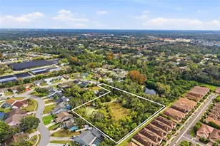7808 34th Ct E, Sarasota, FL 34243 - Photo 4