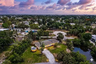 807 Lucille Ave, Nokomis, FL 34275 - Photo 1