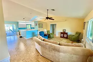 98 Hourglass Dr, Venice, FL 34293 - Photo 10