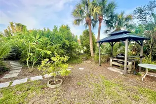 98 Hourglass Dr, Venice, FL 34293 - Photo 44