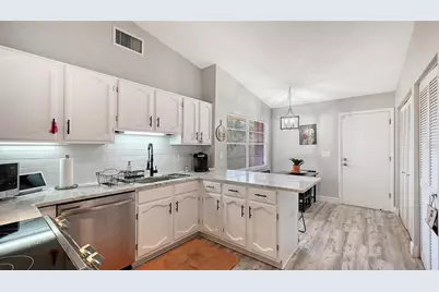 5649 Westwind Lane, Sarasota, FL 34231 - Photo 8