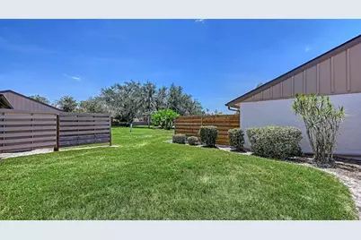 5649 Westwind Lane, Sarasota, FL 34231 - Photo 22