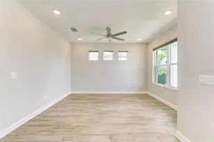 4745 Antrim Dr, Sarasota, FL 34240 - Photo 10