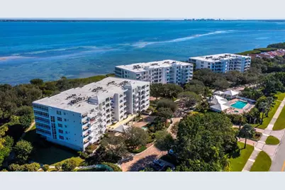 2410 Harbourside Drive #131, Longboat Key, FL 34228 - Photo 42