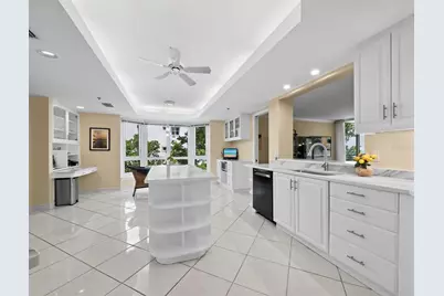 2410 Harbourside Drive #131, Longboat Key, FL 34228 - Photo 10