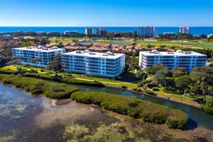 2410 Harbourside Dr, Longboat Key, FL 34228 - Photo 44