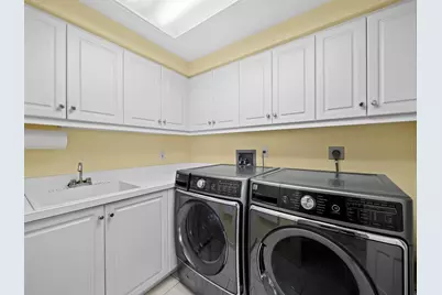 2410 Harbourside Drive #131, Longboat Key, FL 34228 - Photo 32