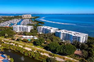 2410 Harbourside Dr, Longboat Key, FL 34228 - Photo 40