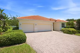 7131 67th Terrace E, Bradenton, FL 34203 - Photo 2