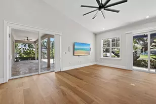 819 Paradise Way, Sarasota, FL 34242 - Photo 20