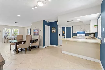 2576 Huntington Avenue, Sarasota, FL 34232 - Photo 8