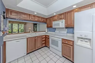 868 Bird Bay Way, Venice, FL 34285 - Photo 10