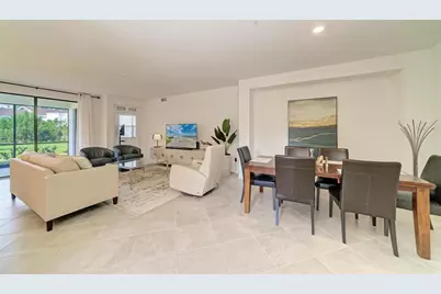 5687 N Honore Avenue #411, Sarasota, FL 34243 - Photo 6
