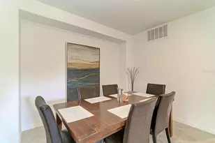 5687 N Honore Ave, Sarasota, FL 34243 - Photo 8