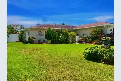 7225 8th Avenue Loop W, Bradenton, FL 34209 - Photo 2