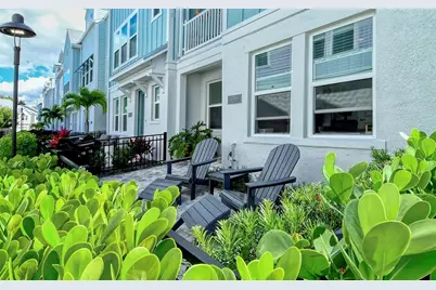 2300 Lindstrom Street, Sarasota, FL 34237 - Photo 2