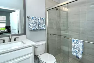 2300 Lindstrom St, Sarasota, FL 34237 - Photo 16