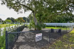 2300 Lindstrom St, Sarasota, FL 34237 - Photo 62