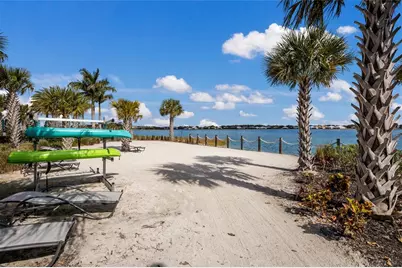 8092 Grande Shores Drive, Sarasota, FL 34240 - Photo 48