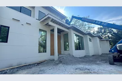 2100 McClellan Parkway, Sarasota, FL 34239 - Photo 10