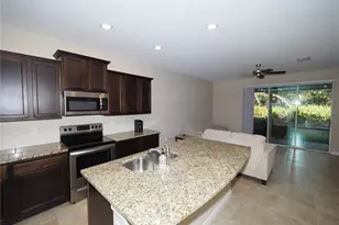 2503 Midnight Pearl Dr, Sarasota, FL 34240 - Photo 10