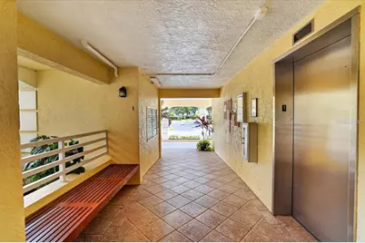 1040 Wexford Boulevard #1040, Venice, FL 34293 - Photo 4