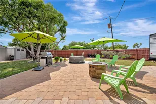 130 59th St W, Bradenton, FL 34209 - Photo 2