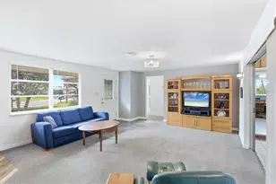 425 Driftwood Rd, Venice, FL 34293 - Photo 12