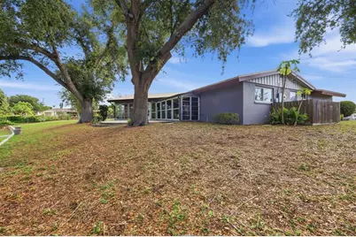 425 Driftwood Road, Venice, FL 34293 - Photo 36