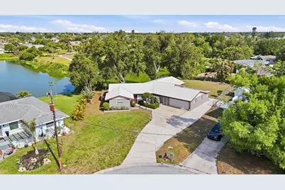 425 Driftwood Road, Venice, FL 34293 - Photo 1