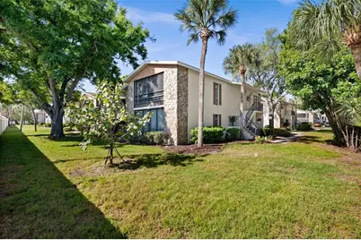 5400 34th Street W #I3, Bradenton, FL 34210 - Photo 2
