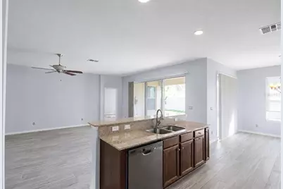 4440 67th Street E, Bradenton, FL 34203 - Photo 8