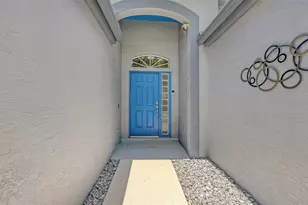 6730 W Country Club Ln, Sarasota, FL 34243 - Photo 6