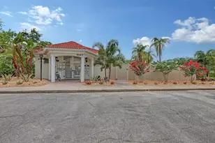 6730 W Country Club Ln, Sarasota, FL 34243 - Photo 48