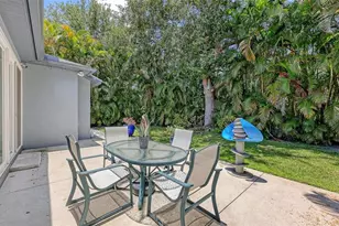 6730 W Country Club Ln, Sarasota, FL 34243 - Photo 46