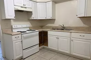 1361 22nd St, Sarasota, FL 34234 - Photo 2