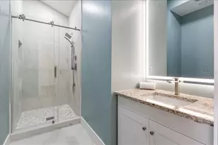 2580 Shamrock Dr, Venice, FL 34293 - Photo 22