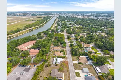 2580 Shamrock Drive, Venice, FL 34293 - Photo 32