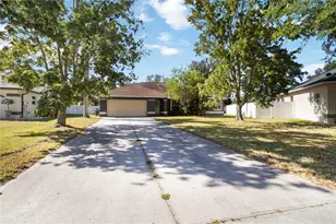 6214 35th Ave E, Palmetto, FL 34221 - Photo 2