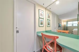 7461 W Country Club Dr N, Sarasota, FL 34243 - Photo 28