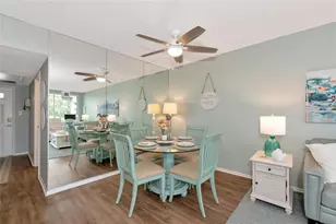 7461 W Country Club Dr N, Sarasota, FL 34243 - Photo 6
