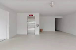 7461 W Country Club Dr N, Sarasota, FL 34243 - Photo 38